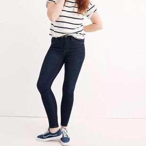 MADEWELL 9" Mid Rise Skinny‎ Jeans in Larkspur: TENCEL Denim Edition. Size 26